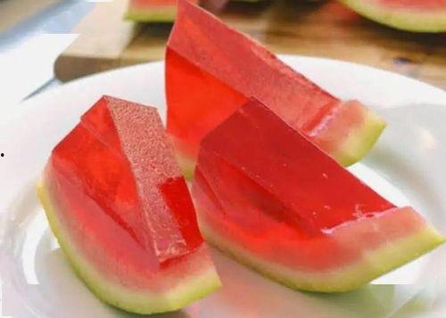 白凉粉吃瓜,清凉一夏的味蕾之旅