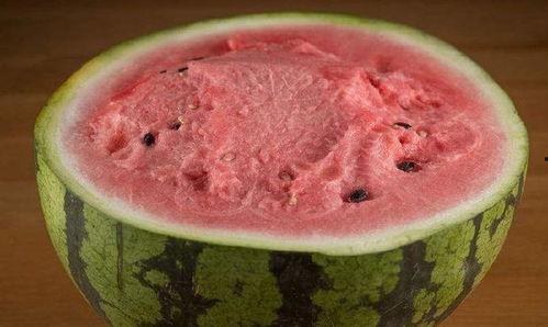 乾隆在哪吃的瓜,揭秘皇家御用瓜果的传奇故事