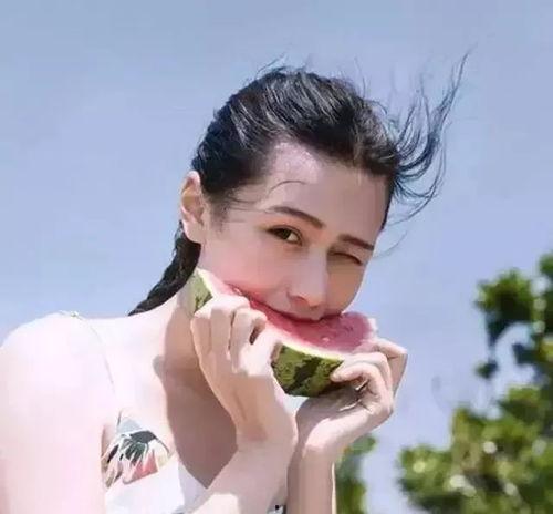 张小雪吃瓜,揭秘娱乐圈幕后故事