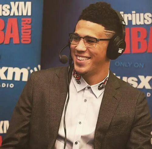 德文吃瓜头像男,一位吃瓜男生的异国风情