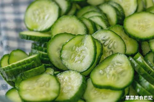 吃瓜吃上火了,小心“火”从口入