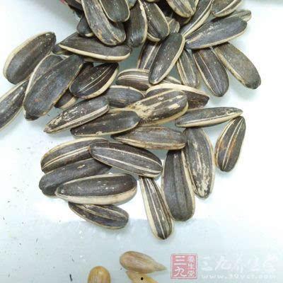 坐着吊篮吃瓜,揭秘坐着吊篮吃瓜的独特体验