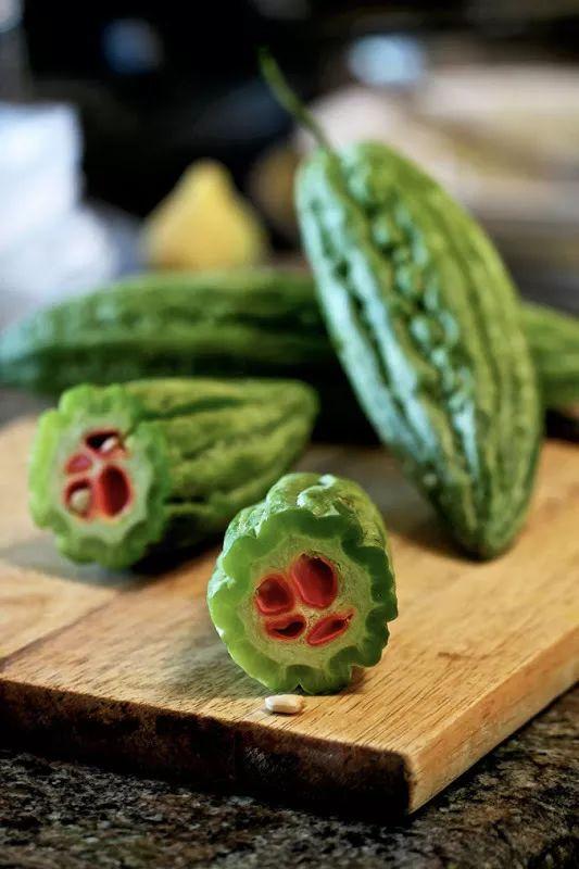 奈克怎么吃瓜,解锁夏日清凉新姿势