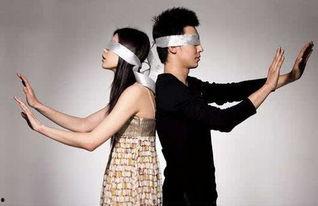 临界婚姻吃瓜小表妹,揭秘吃瓜小表妹的婚姻真相