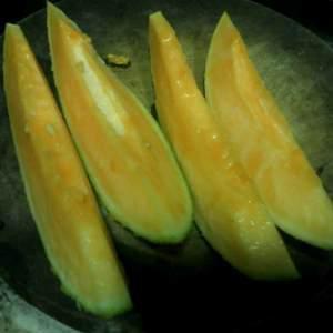 哈密瓜怎么切个吃,轻松享受夏日清新美味